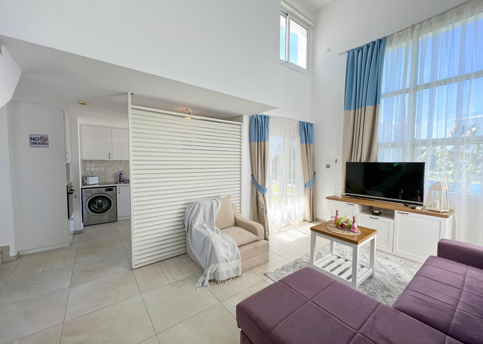 Garden Loft Apt With Pool In Alsancak Kyrenia Kerínia Kültér fotó